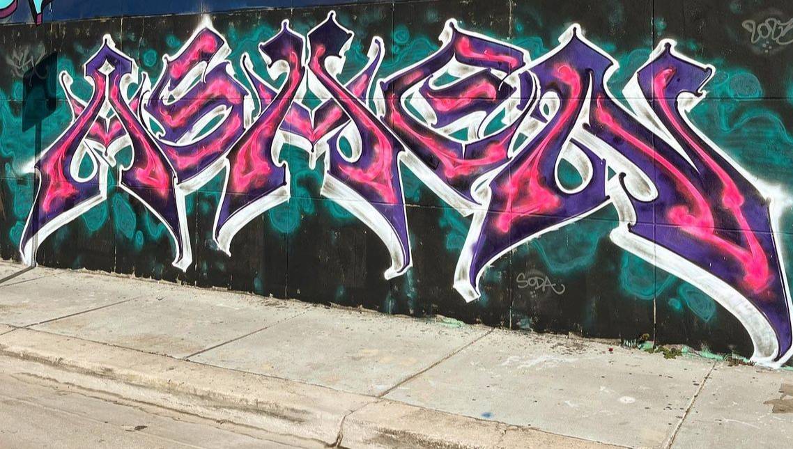 ashen_wynwood-mural-fest_2023_permanent_vacation